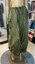 Load image into Gallery viewer, Parachute Pants