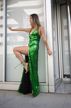 Load image into Gallery viewer, Emerald Gown
